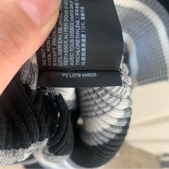 NWOT Theory Empire Wool Stripe Ribbed Merino wool stretch Midi Dress Medium - Picture 8 of 11